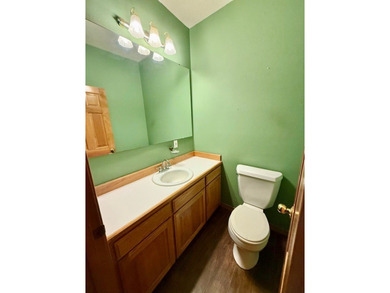 Stunning 3BR/2.5BA Two-Story Home in Hemphill, TX Prime Location - photo 38