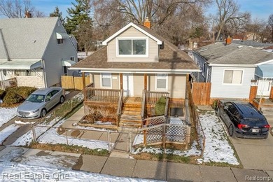 Detroit River Home For Sale in Ecorse Michigan