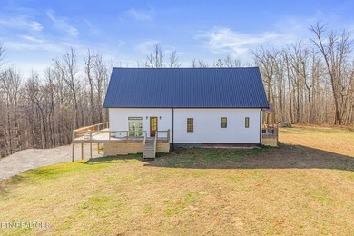 Located on top of a mountain in LaFollette, TN in close - photo 18