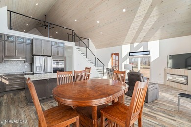 Located on top of a mountain in LaFollette, TN in close - photo 45