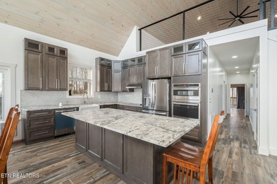 Located on top of a mountain in LaFollette, TN in close - photo 46