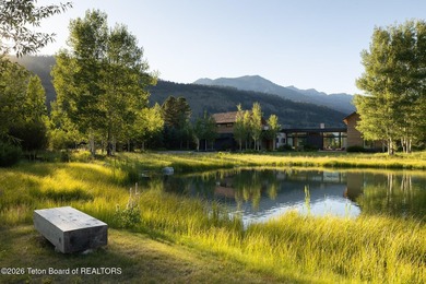 Tucked at the end of a quiet cul-de-sac in coveted Willowbrook - photo 9
