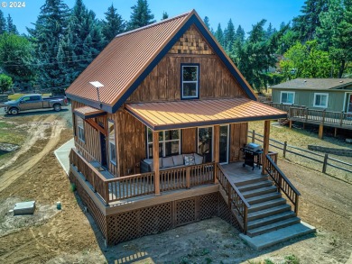 Lake Home For Sale in Wamic, Oregon