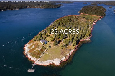 This iconic coastal landmark is being offered for the first time - photo 7