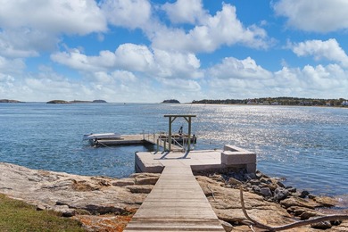This iconic coastal landmark is being offered for the first time - photo 9