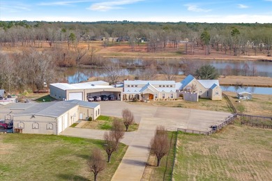 SPECTACULAR LUXURY ESTATE with 9,442 total livable SQFT and - photo 3