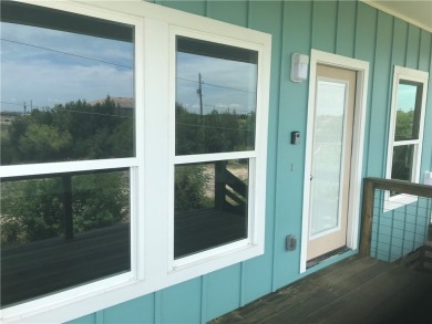 Your Perfect Coastal Escape! Imagine waking up to stunning water