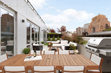 Experience elevated TriBeCa living in this pristine - photo 3