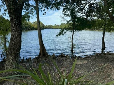 Former model home-all the upgrades! 2022 CBS Construction. Lived - photo 47