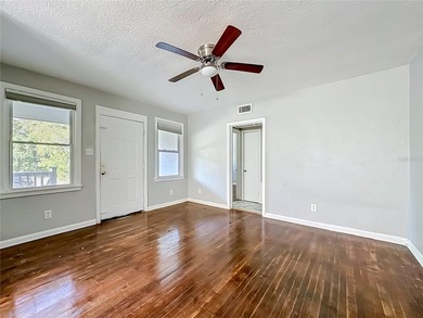 Great Opportunity - 3 Bedroom, 2 Bath Home in a Prime Central - photo 5
