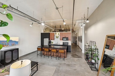 Historic Cream of Wheat factory loft in NE Minneapolis. A true - photo 5