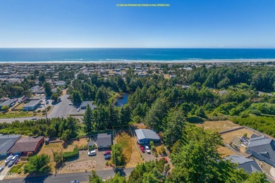 Minutes from Alsea Bay, the ocean, and some of the best fishing - photo 2