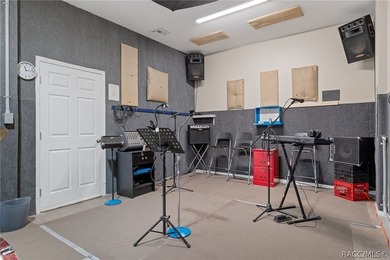 Wonderful Business Opportunity! A 2 room professional Rehearsal - photo 12
