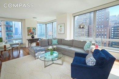 Spacious high-floor corner residence at Millennium Tower - photo 2