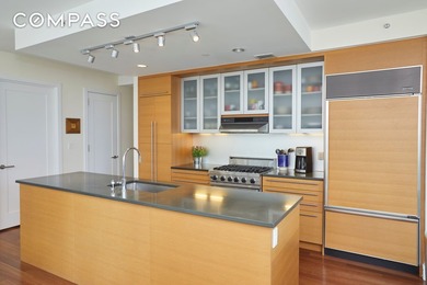 Spacious high-floor corner residence at Millennium Tower - photo 3