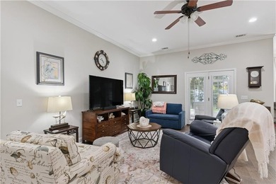 IMMACULATE AND GORGEOUS! IMPECCABLE landscaping! Great open - photo 6