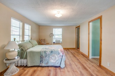 Welcome to your private waterfront retreat on Eagle Mountain - photo 10