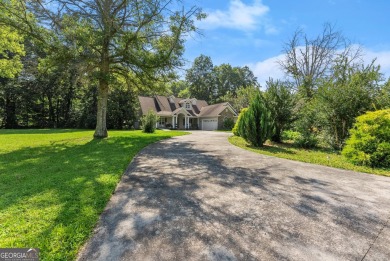 Lake Home For Sale in Hiawassee, Georgia