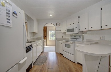 Welcome home to this 2-bedroom, 2-bath double-wide manufactured - photo 13