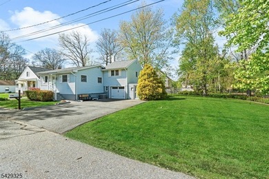 A happy little house w/ big personality tucked on quiet dead-end - photo 23