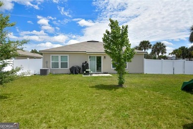 LOVELY 4 BEDROOM HOME WITH VINYL FENCED BACKYARD. SPACIOUS - photo 9