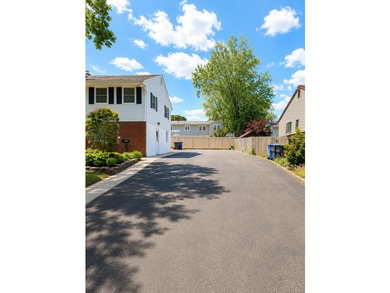 Just under two miles from the vibrant Toms River waterfront - photo 4