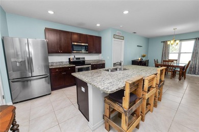 Welcome to a home that makes everyday living simple and - photo 7