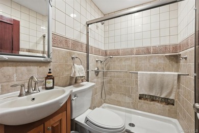 Welcome to 2595 Yorktown St., a fabulous Colonial perfectly - photo 23