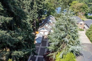 Experience refined riverfront living on the majestic Willamette - photo 3