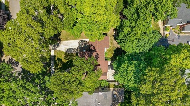 Welcome to 2595 Yorktown St., a fabulous Colonial perfectly - photo 37