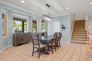 Beautiful 8,500+ sq ft home on 5.32 acres with stunning mountain - photo 11