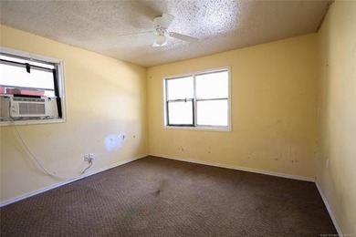 2.7 miles from the Guy Sandy ramp! This two bed, 1 bath home is - photo 12