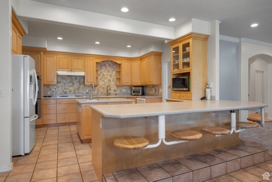 Beautiful 8,500+ sq ft home on 5.32 acres with stunning mountain - photo 12
