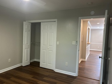 Don't miss this fully refreshed, top-floor 2-bedroom, 1-bath - photo 23