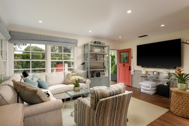 Enchanting single-level California Cottage with stunning - photo 3