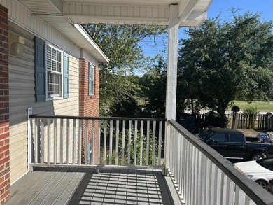 Don't miss this fully refreshed, top-floor 2-bedroom, 1-bath - photo 26