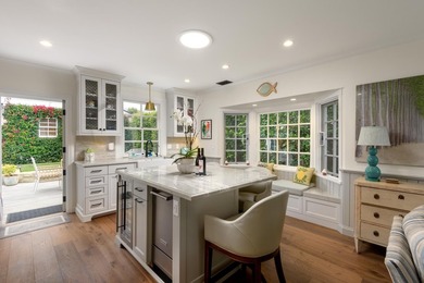 Enchanting single-level California Cottage with stunning - photo 6