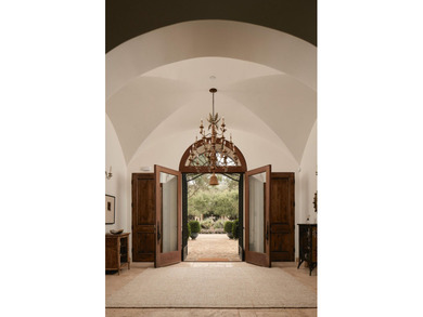 Timeless Mediterranean estate set on approximately 1.84 +/- - photo 6