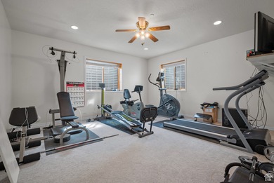 Beautiful 8,500+ sq ft home on 5.32 acres with stunning mountain - photo 52
