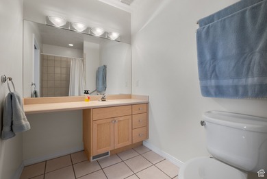 Beautiful 8,500+ sq ft home on 5.32 acres with stunning mountain - photo 53