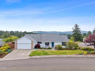 Beautiful 3 bed / 2 bath 1,728 sf single level home just blocks - photo 1