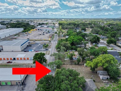 Great opportunity to own a fully fenced vacant lot in a - photo 3