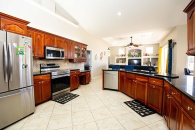 Step into this meticulously maintained 2006 CBS built home - photo 9