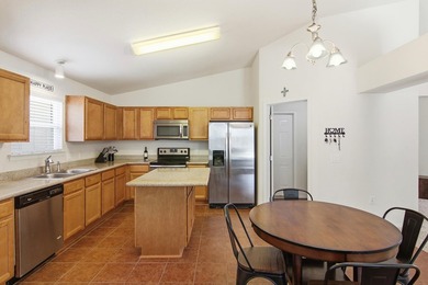 Located in the Duncan Ridge community of Navarre, this 3-bedroom - photo 17
