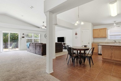 Located in the Duncan Ridge community of Navarre, this 3-bedroom - photo 19