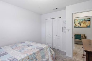 Located in the Duncan Ridge community of Navarre, this 3-bedroom - photo 25