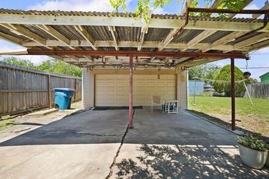 Charming home in the desirable Lindale Park neighborhood! This - photo 32