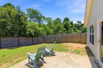 Located in the Duncan Ridge community of Navarre, this 3-bedroom - photo 34