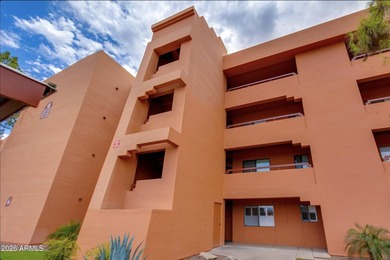Beautifully remodeled top floor condominium with stunning views - photo 35