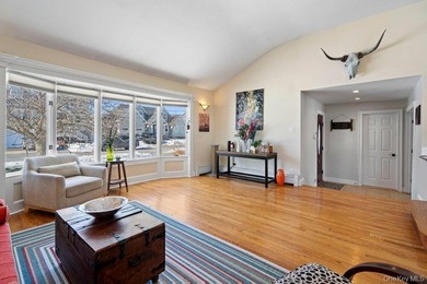 Welcome to 60 Leewater Ave. This sprawling split-level three - photo 7